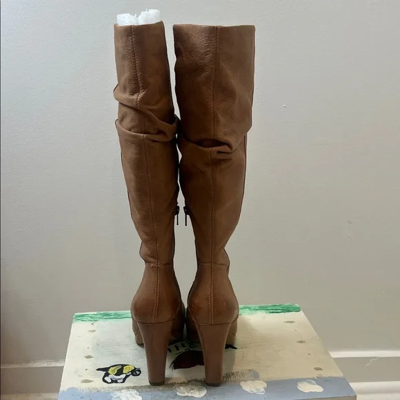 Jessica Simpson Brown Knee-High Leather Boots size 8.5. - Picture 5 of 7